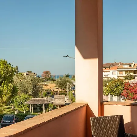 Casa Villino Dei Poeti Villa Pineto